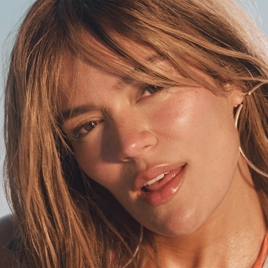 videos musicales de karol g